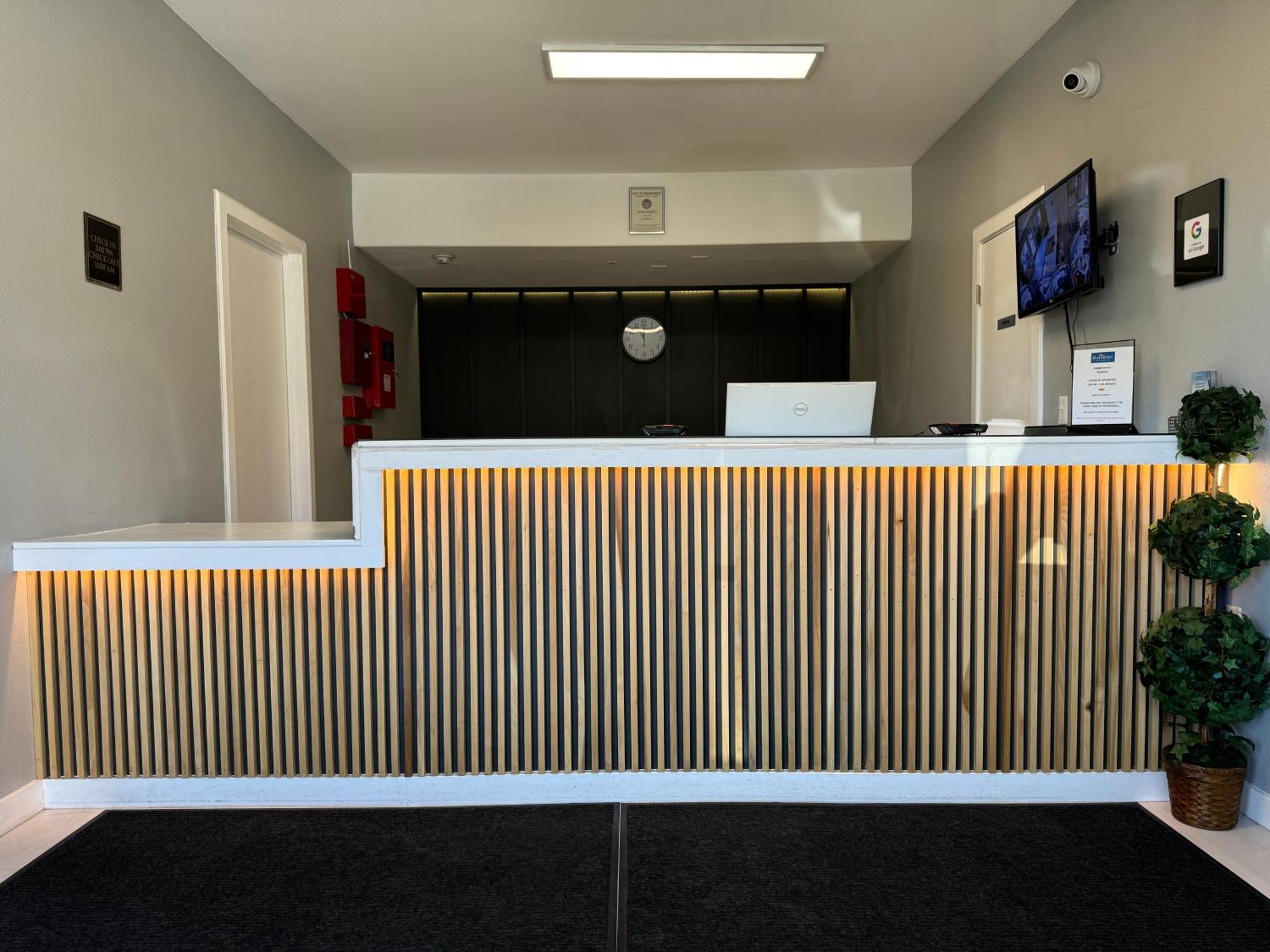 Baymont By Wyndham Ridgecrest Motel Bagian luar foto